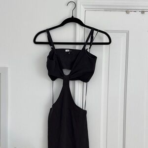 Chic Backless Black Dress